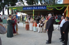 Staroslovienska družina na oslavách 800. výročia obce Banka